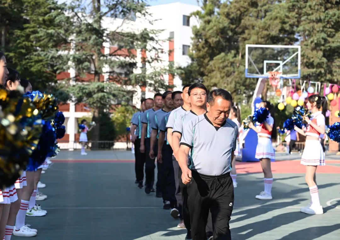 “师生篮韵 共展风采” ——宣威一职校 宣威卫生学校师生篮球运动会开幕-图片2