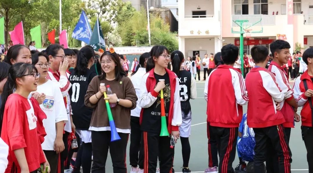 烈火青春丨记宣威五中、五中龙泉学校第四届篮球联赛开幕式-图片11