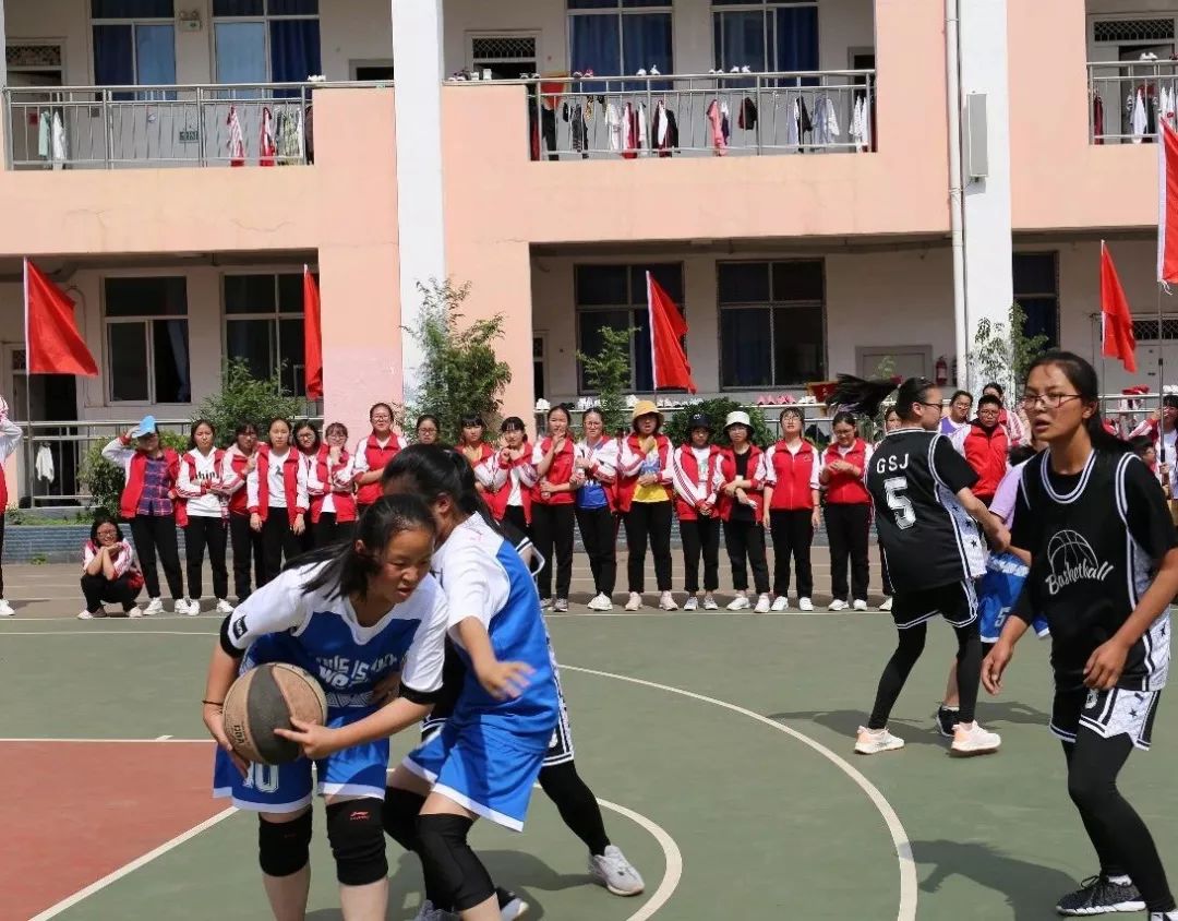 烈火青春丨记宣威五中、五中龙泉学校第四届篮球联赛开幕式-图片10