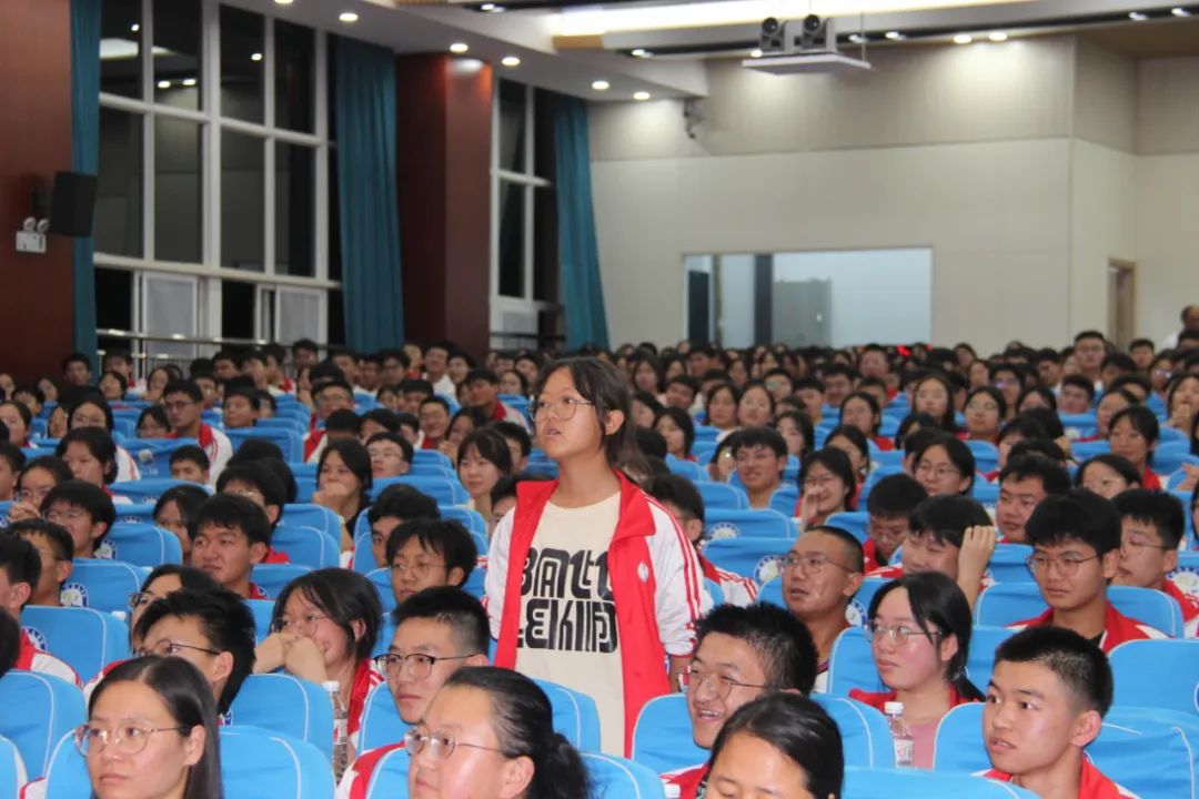 【挺进高三  成就梦想】宣威九中召开2025届高三励志演讲报告会-图片5